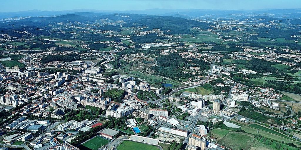 Terreno p/ contr. altura